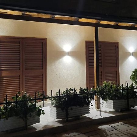 Pietro Guesthouse 3 Tirana Extérieur photo
